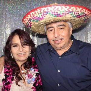 Meet your Posher, Juan y mary